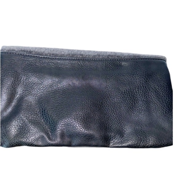 Sondra Robert’s Foldover Leather Shoulder/Clutch Blue Stripe Woven Wool Flap Y2K - Picture 7 of 8